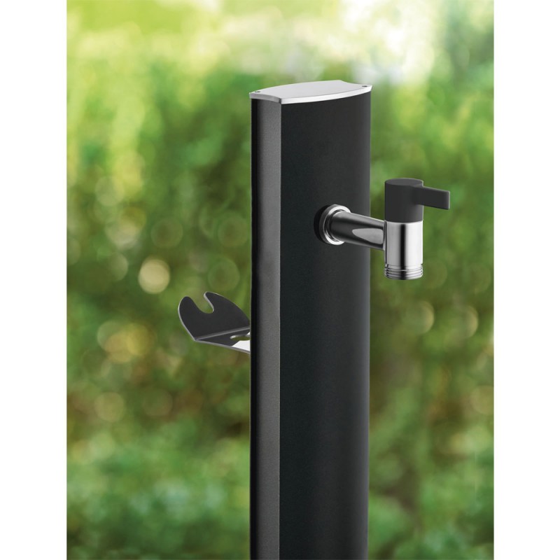 Modern alumínium kerti állókút talppal, fekete - Aquapoint Totem