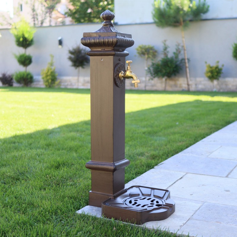 Lara kerti alumínium állókút, barna