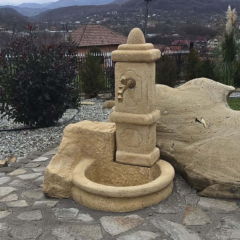 Crotone beton kerti kút, bézs