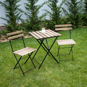 Fém kerti bútor szett - asztal és 2 szék, fa felülettel